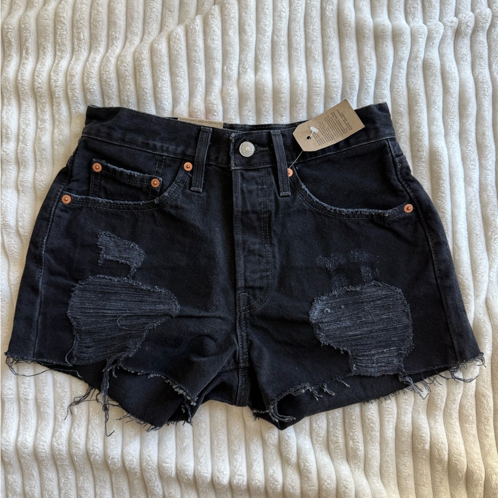 NWT Levi’s shorts